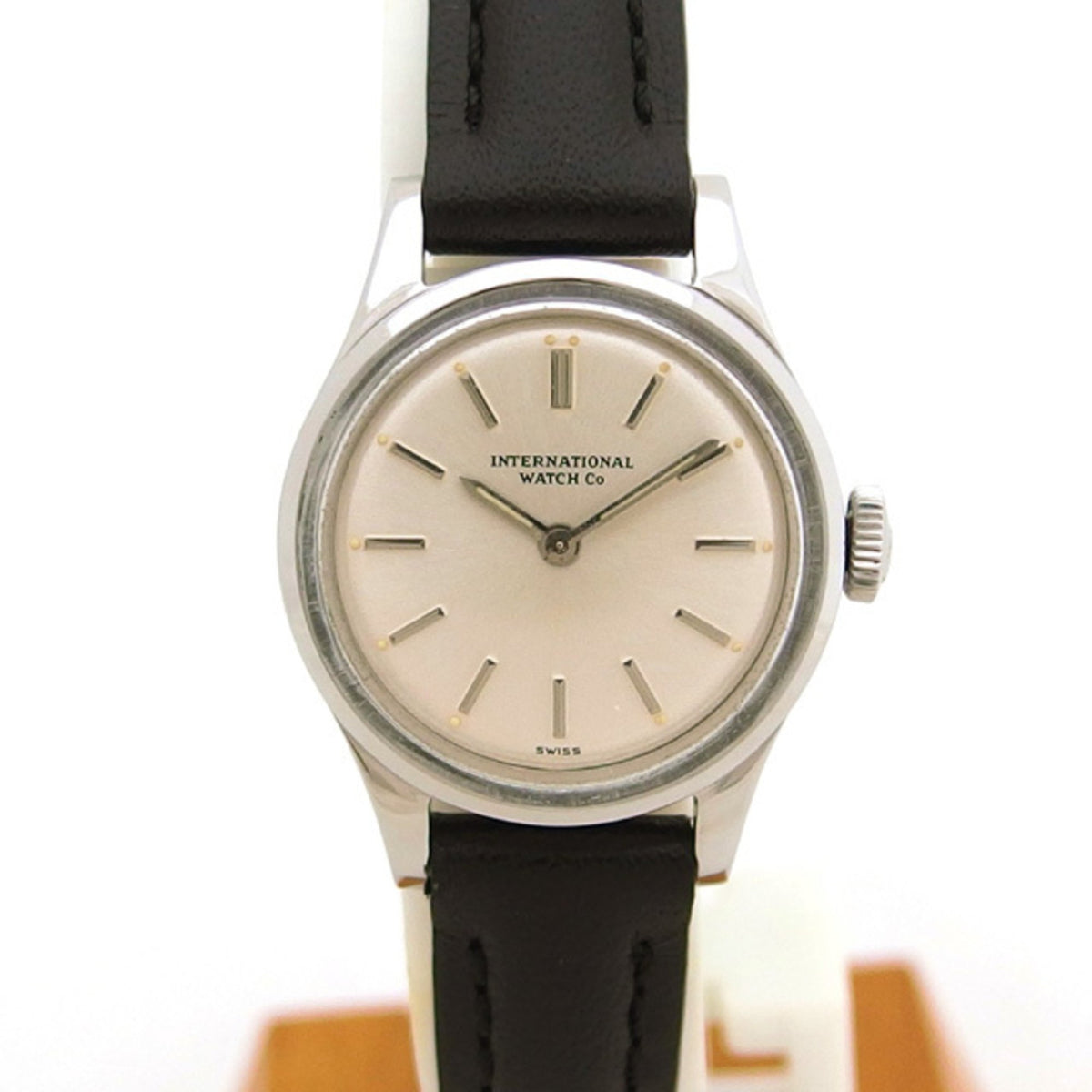 Gebrauchte IWC Damenuhr mit rundem Gehäuse und Handaufzug 20191112 