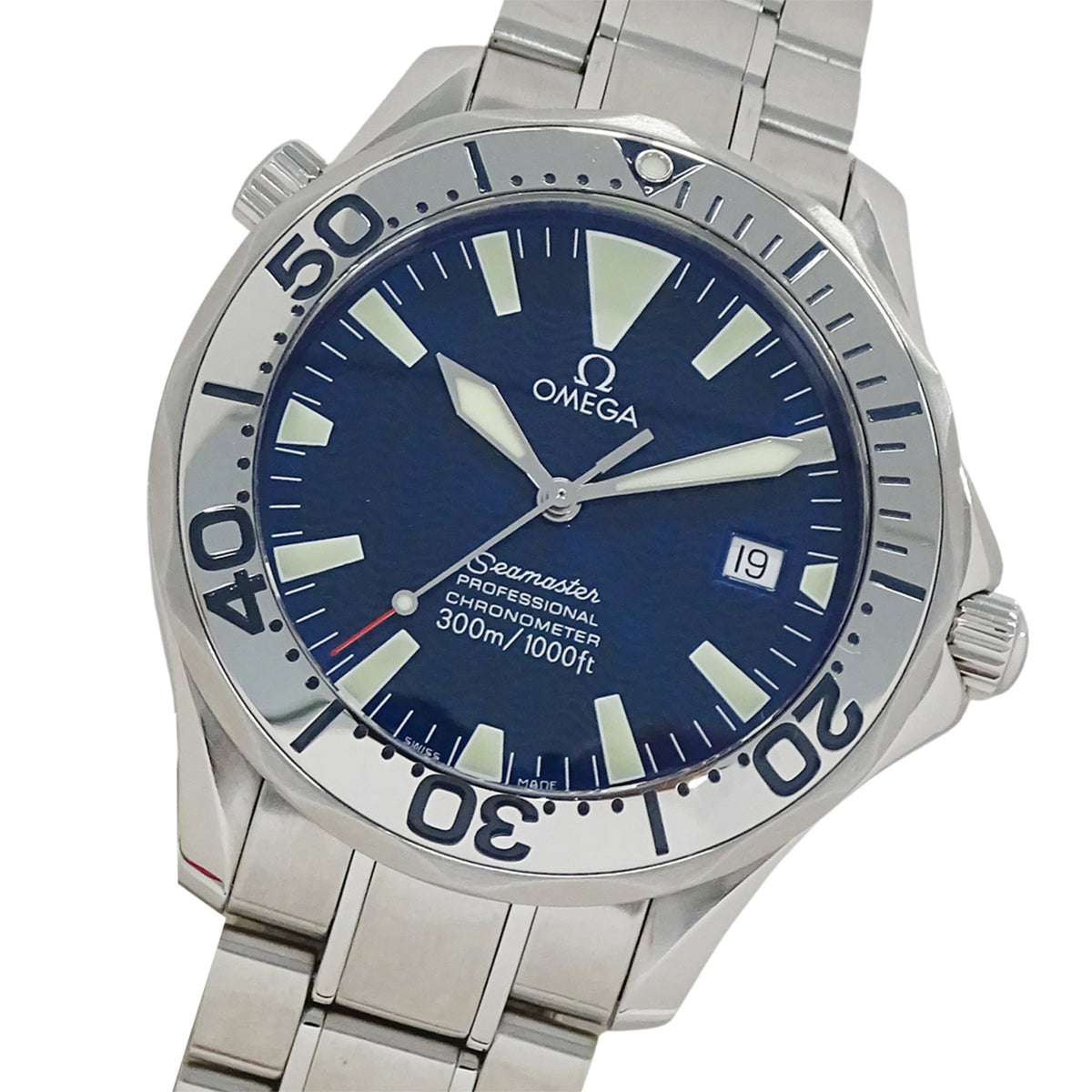 Pre-Owned Omega Seamaster 2255.80 Men's Watch, Brand Name, 300m Water Resistant, Professional Chronometer, Date, Automatic Movement, Stainless Steel (SS), Silver/Blue Case.