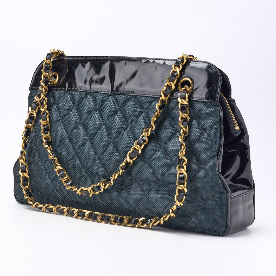 Pre-Owned Tote Bag Matelassé mit Coco Charm Doppelkette Emaille und Stroh Schwarz Goldfarbene Hardware Pre-Owned