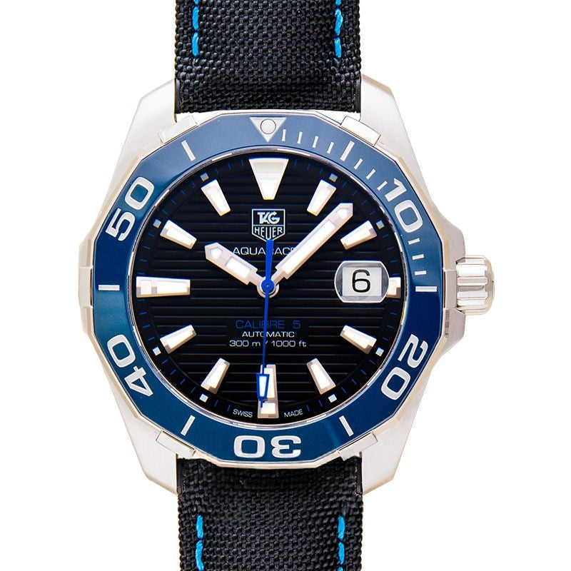 Aquaracer 41 mm, schwarzes Zifferblatt aus fein gebürstetem und poliertem Stahl WAY211B.FC6363