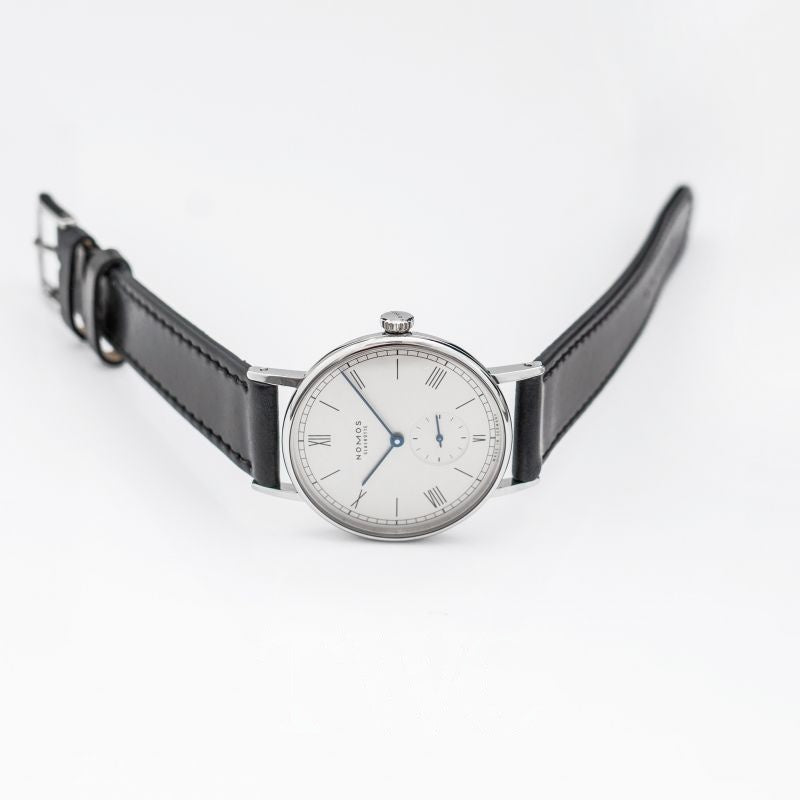 Ludwig 35,0mm galvanisiert, weiß versilbert Zifferblatt in Edelstahl, dreiteiliger Saphirglasboden 205