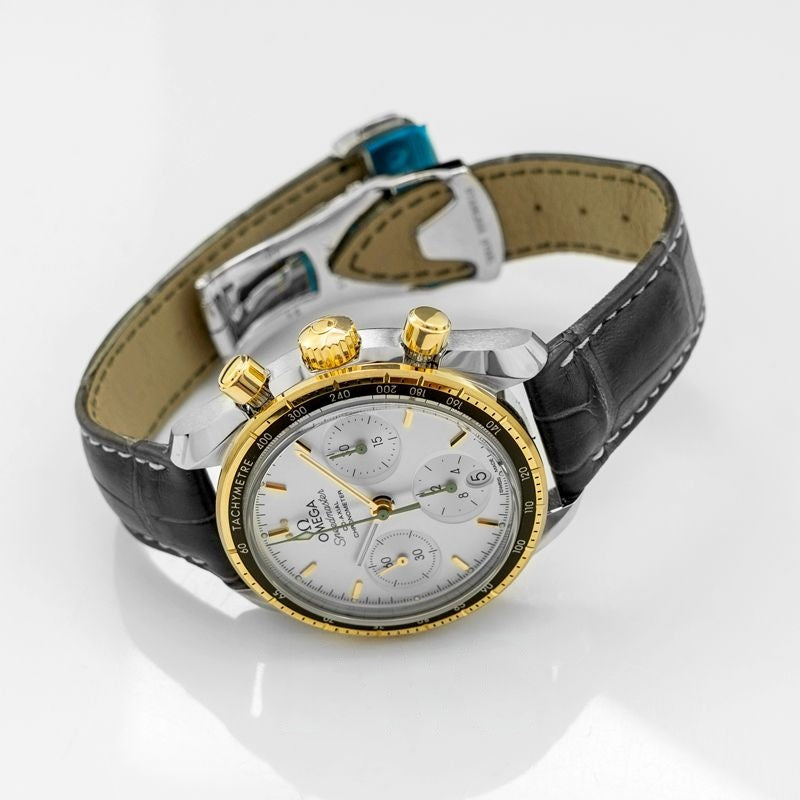 Speedmaster 38 mm silbernes Zifferblatt aus Edelstahl 324.23.38.50.02.001