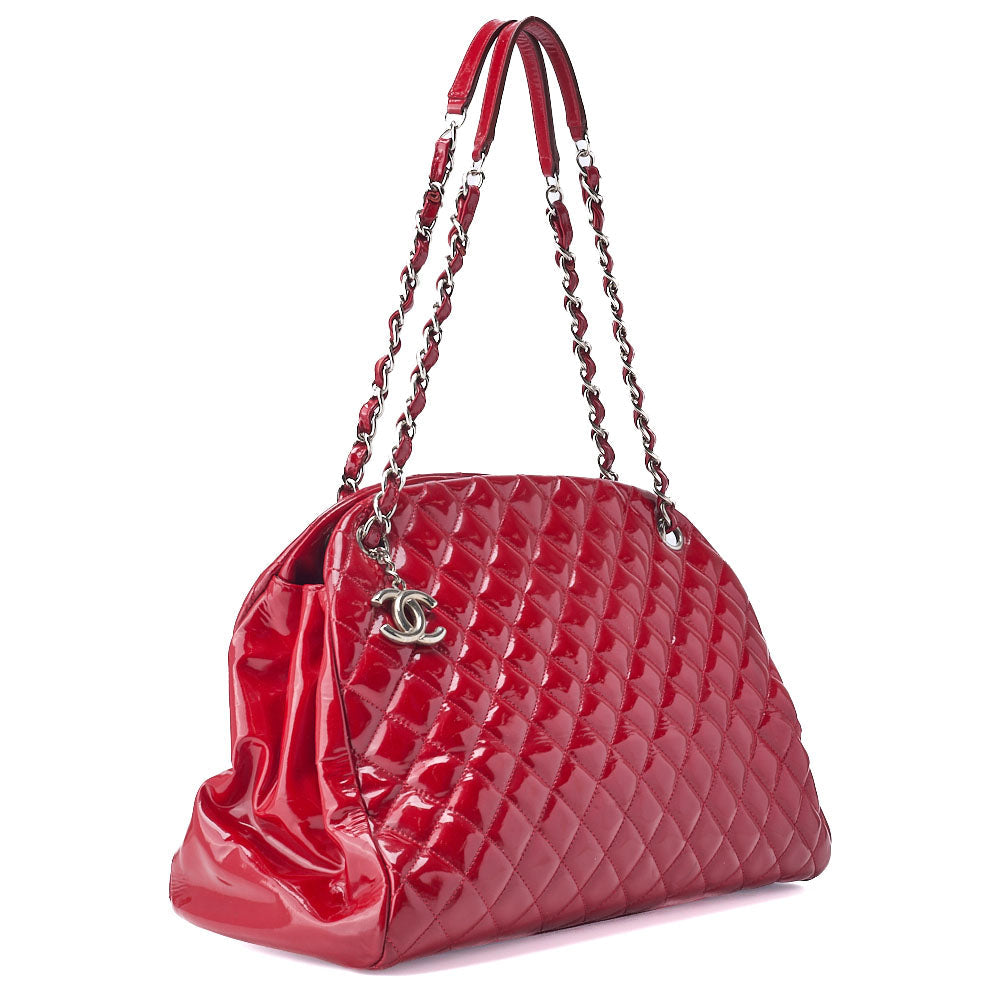 Pre-Owned Schultertasche Matelassé Emaille Rot Silberfarbene Hardware Pre-Owned