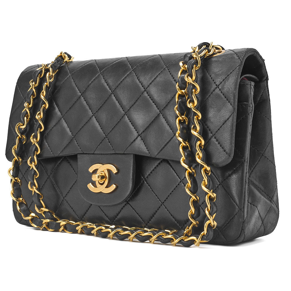 Pre-Owned Kette Schultertasche Matelassé Doppelklappe Lammleder Schwarz Goldfarbene Hardware Pre-Owned
