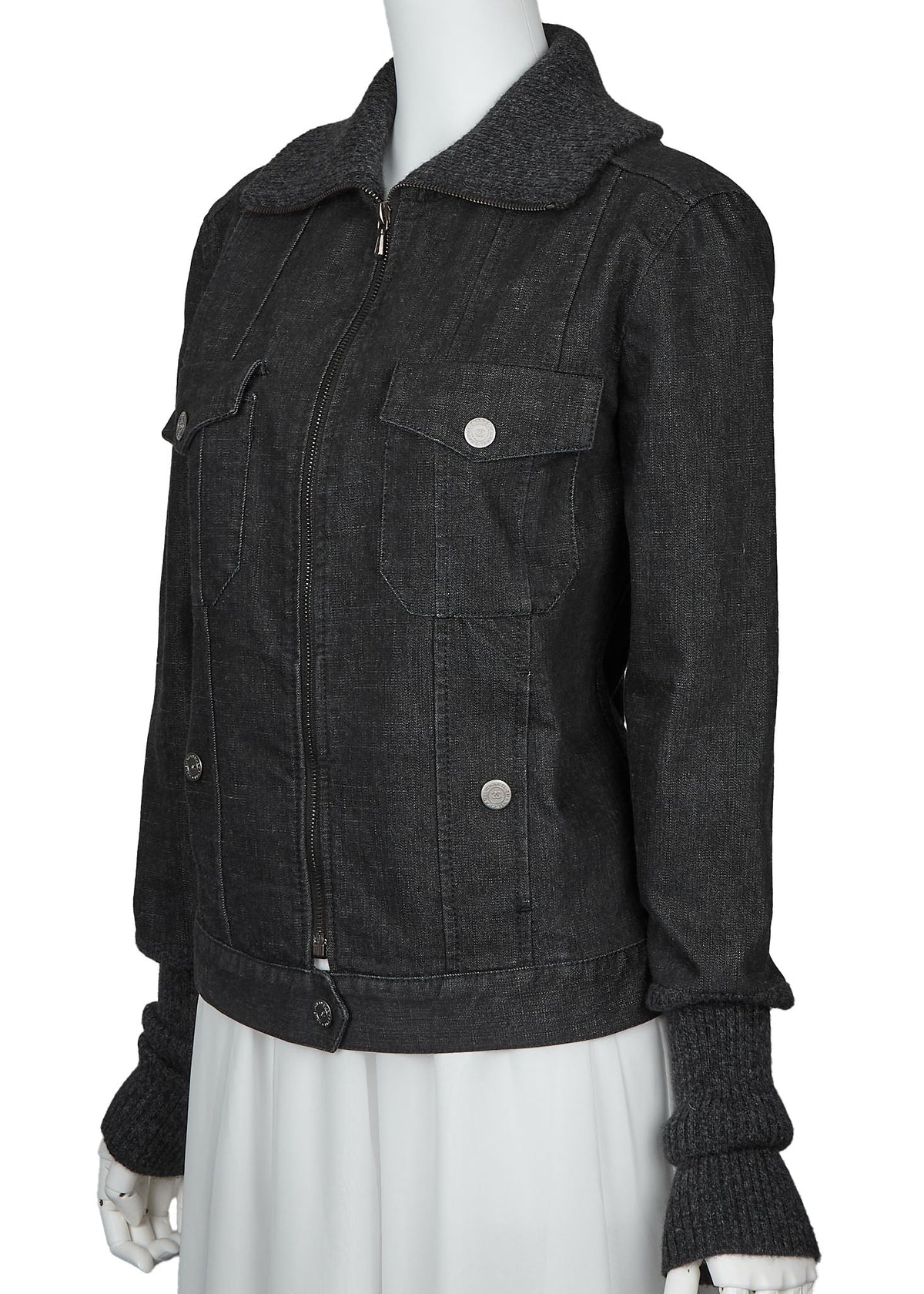 Gebrauchte Jacke, Strick-Denim, Coco-Knopf, Baumwollmischung, Schwarz, silberfarbene Hardware, gebraucht