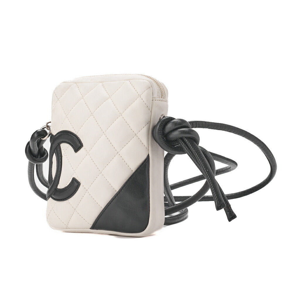 Pre-Owned Schultertasche, Matelassé, Kalbsleder, Weiß, Goldfarbene Hardware, Pre-Owned