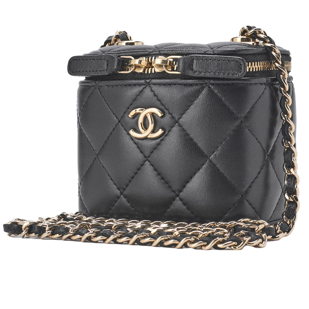 Pre-Owned Vanity Schultertasche Matelassé Lammleder Schwarz Goldfarbene Hardware Pre-Owned