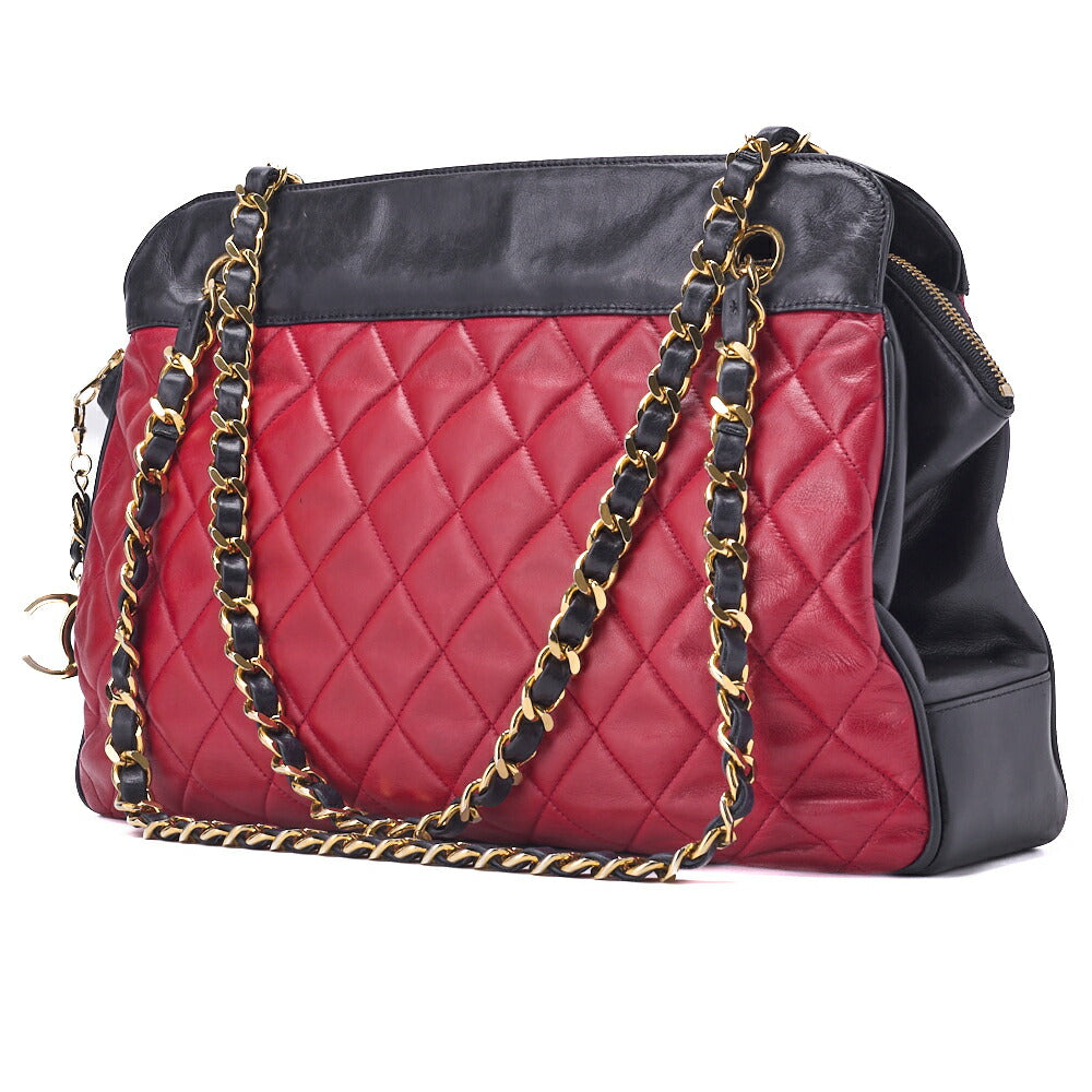 Pre-Owned Umhängetasche Matelasse Coco Charm Bicolor Kette Schulter Lammleder Schwarz Goldfarbene Hardware Pre-Owned