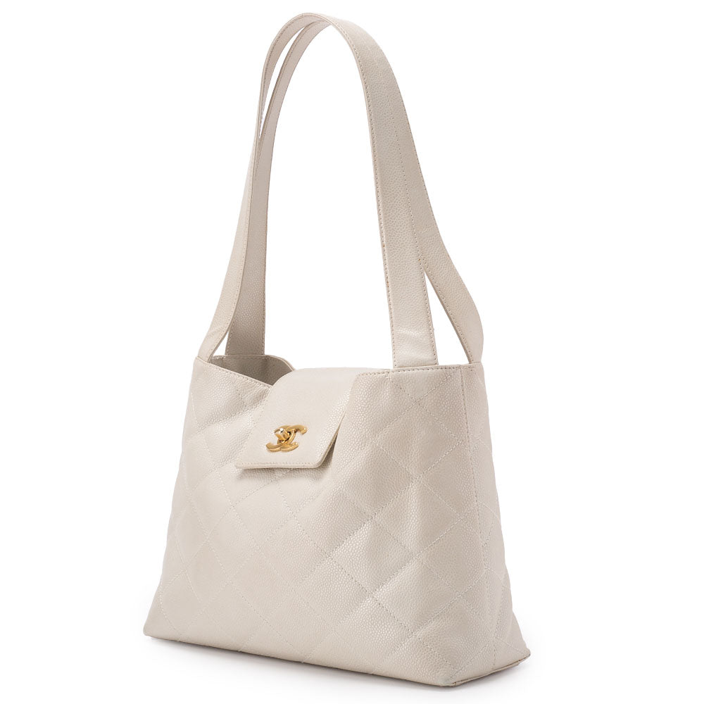 Pre-Owned Schultertasche Matelassé Caviar Skin Elfenbein Goldfarbene Hardware Pre-Owned