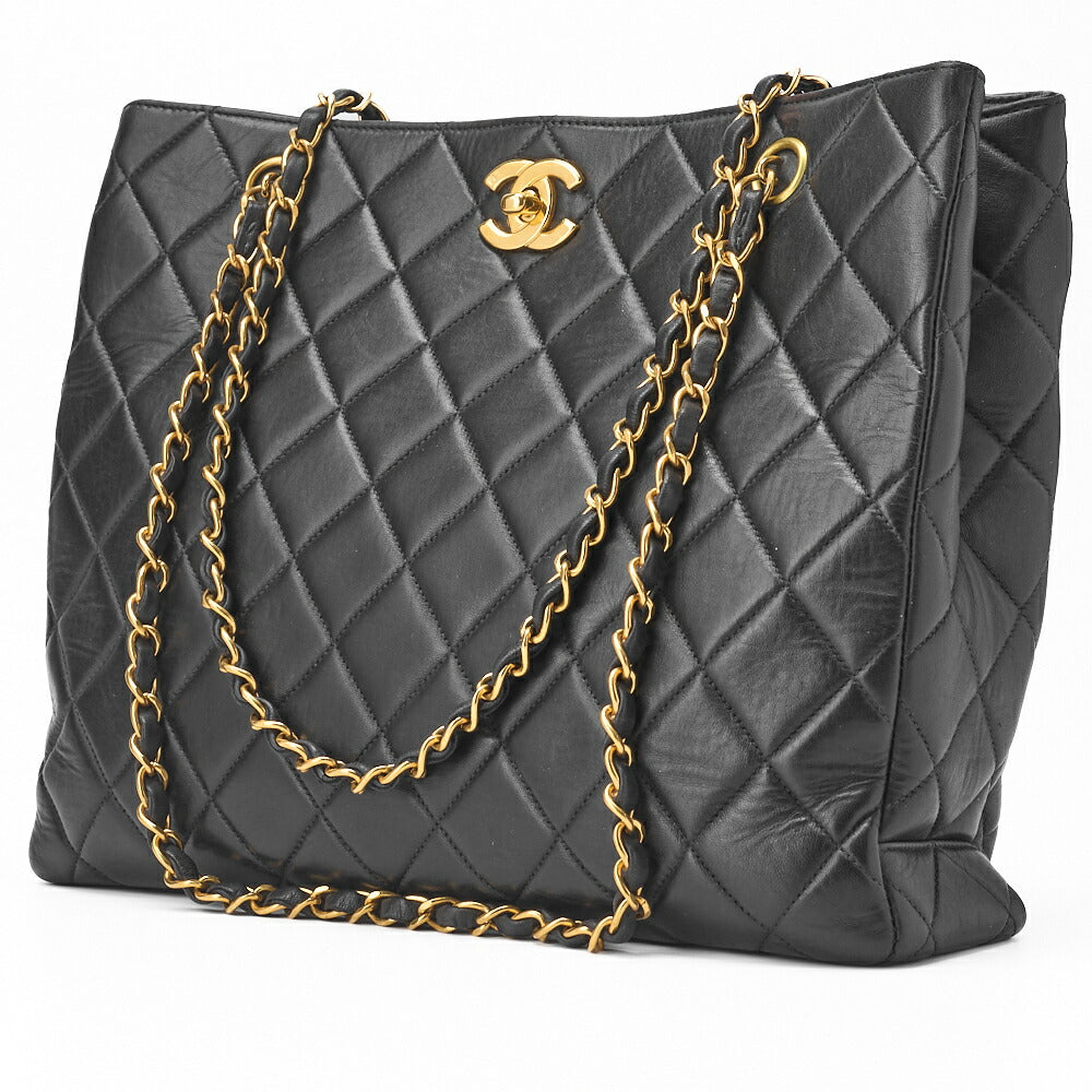 Pre-Owned Schultertasche Matelassé Drehverschluss Doppelkette Lammleder Schwarz Goldfarbene Hardware Pre-Owned