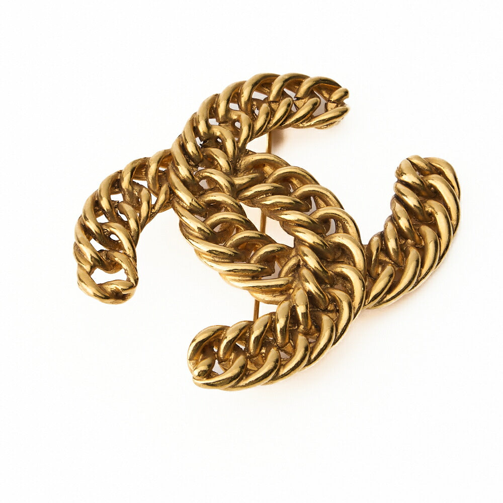 Gebrauchte Brosche Coco Mark Kette vergoldet goldfarbene Hardware gebraucht