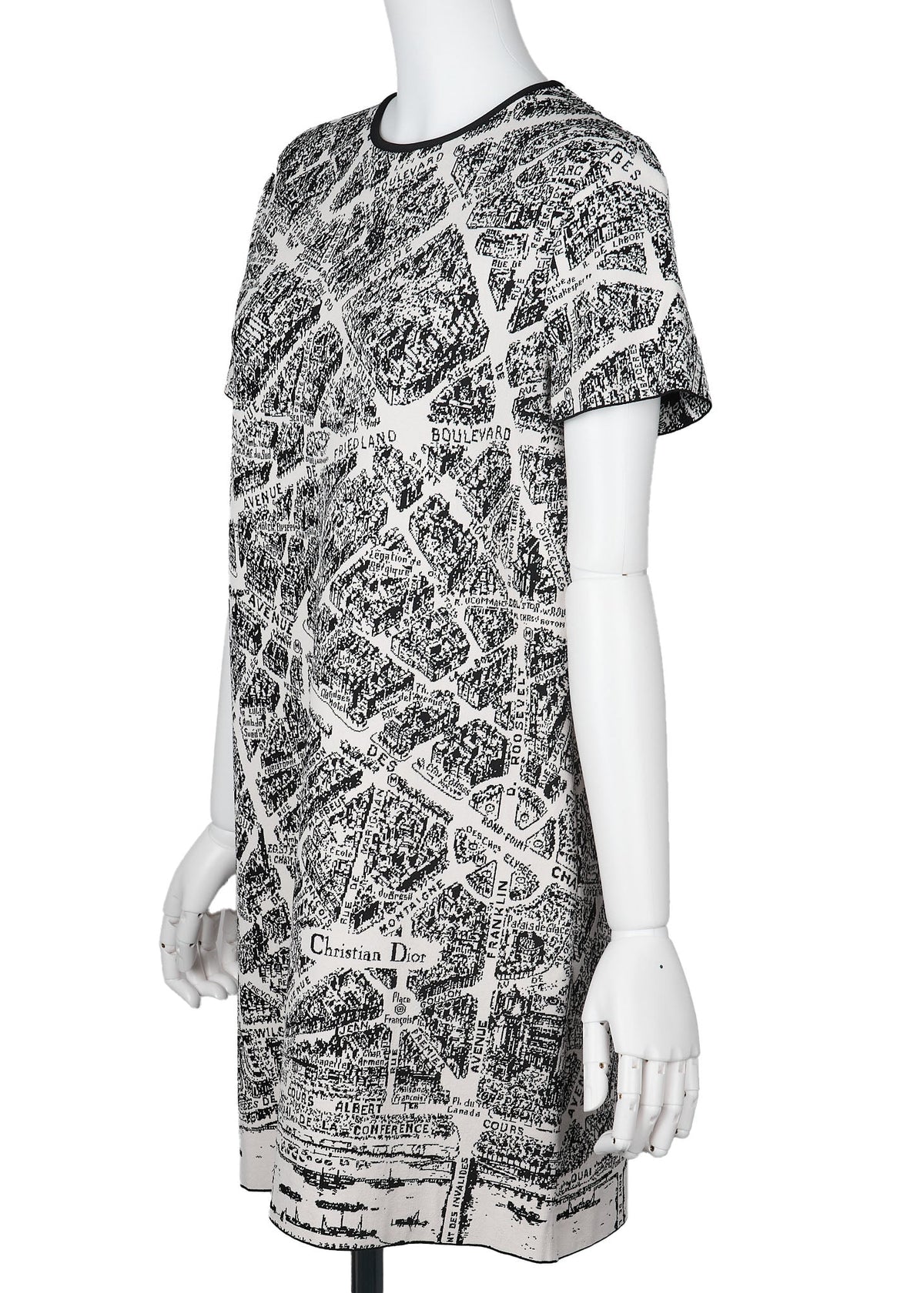 Gebrauchtes Kleid, Strick-Kurzarm, Schnitt und Nähte, Viskose-Mischgewebe, Weiß, Silberfarbene Metallteile, Gebraucht