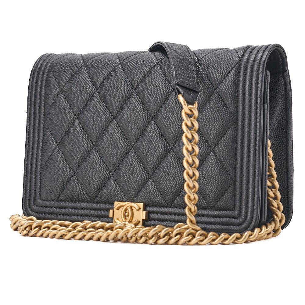 Pre-Owned Boy Matelassé Chain Wallet Caviar Skin Schwarz Goldfarbene Hardware Pre-Owned