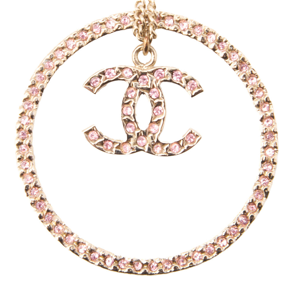 Gebrauchte Halskette, Coco Mark Circle, Strass, vergoldet, rosa, goldfarbene Hardware, gebraucht