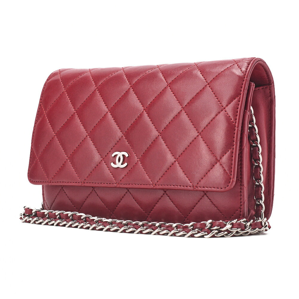 Pre-Owned Chain Wallet Matelassé Lammleder Rot Silberfarbene Hardware Pre-Owned