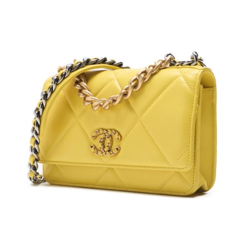 Pre-Owned Chain Wallet Matelassé Lammleder Gelbgoldfarbene Hardware Pre-Owned
