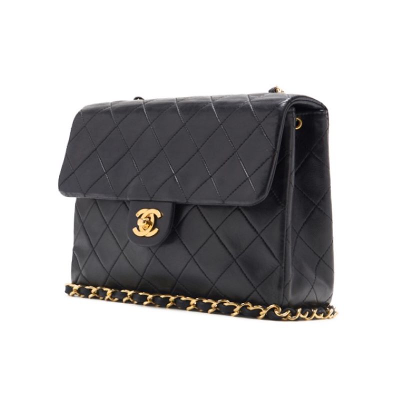 Pre-Owned Mini Schultertasche Matelassé Drehverschluss Kette Schulter Lammleder Schwarz Goldfarbene Hardware Pre-Owned