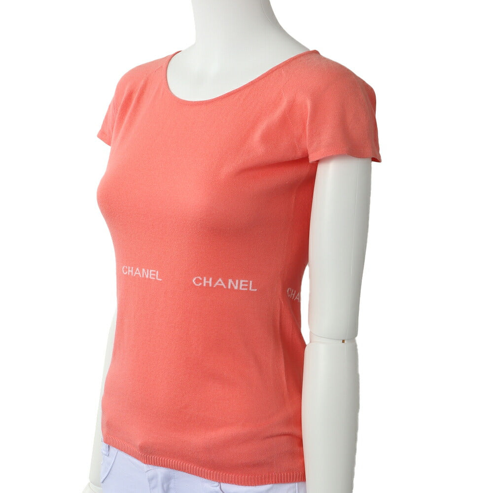 Gebrauchtes T-Shirt, Logo-Marke, Strick, Baumwolle, Lachsrosa, goldfarbene Metallteile, gebraucht