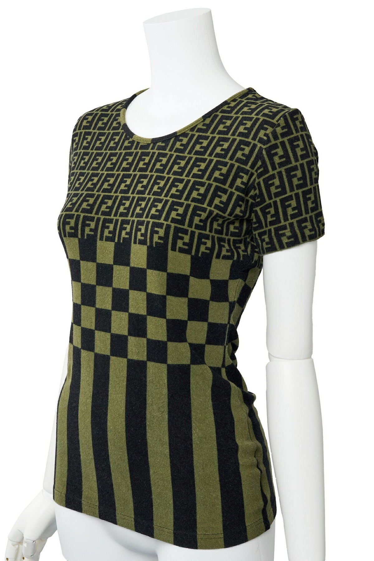 Gebrauchtes Kurzarm-T-Shirt, Zucca-Print, Viskosemischung, Schwarz, goldfarbene Metallteile, gebraucht