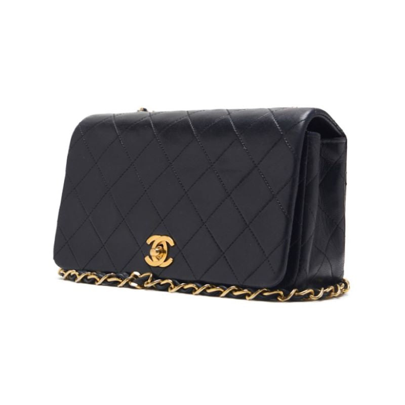 Gebrauchte Umhängetasche Matelassé Full Flap Drehverschluss Kette Schulter Lammleder Schwarz Goldfarbene Hardware Gebraucht